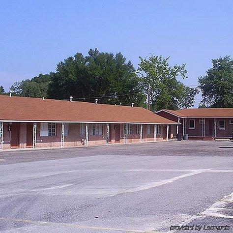 Comfort Inn & Suites Crestview Exterior photo